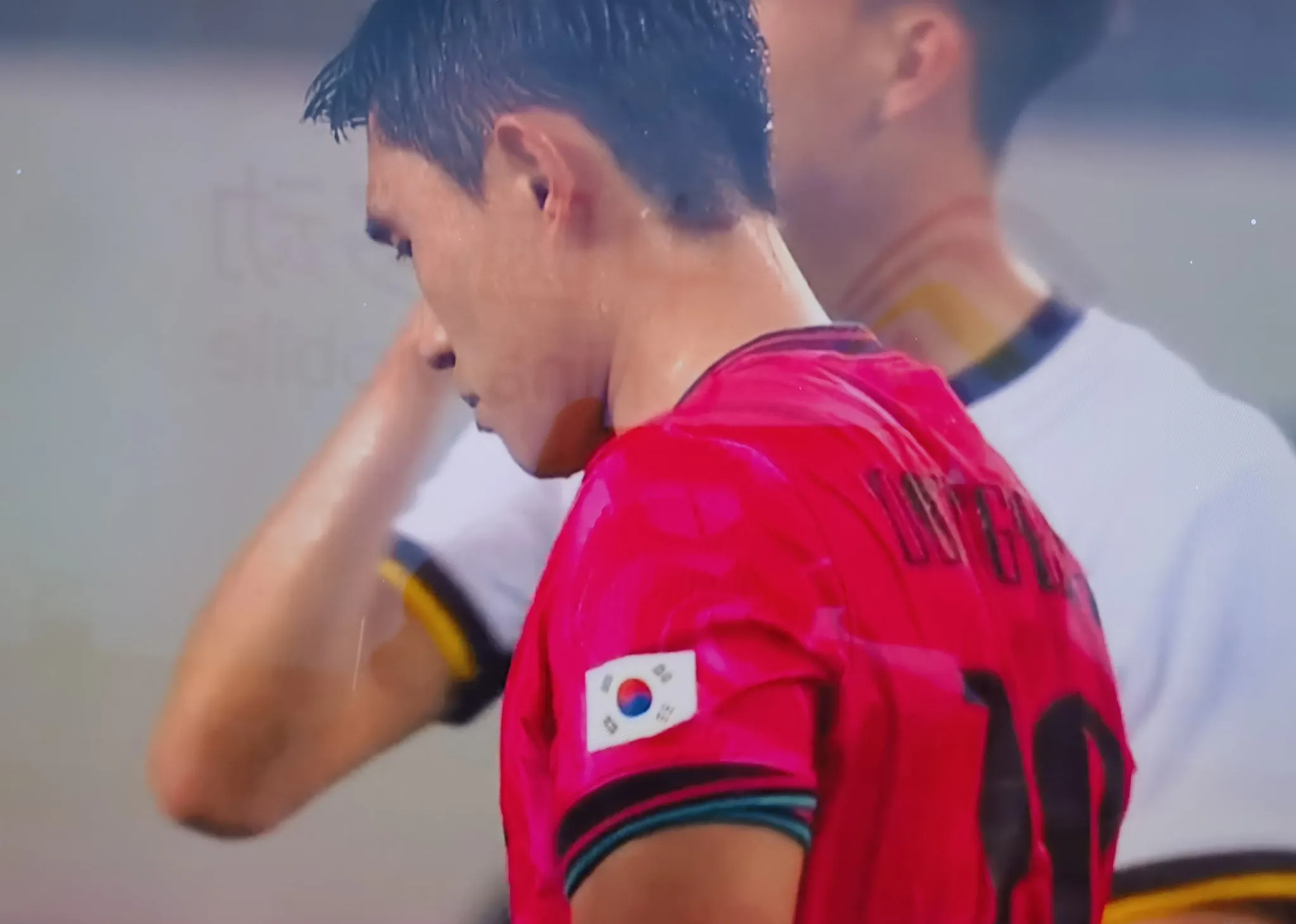 转会期突围战来临，拜仁慕尼黑围绕西甲远射贴柱，压力陡增，团队化学反应显著(足球国足开除奖励远射必进卡叶辰笔趣阁)-lck竞猜电竞