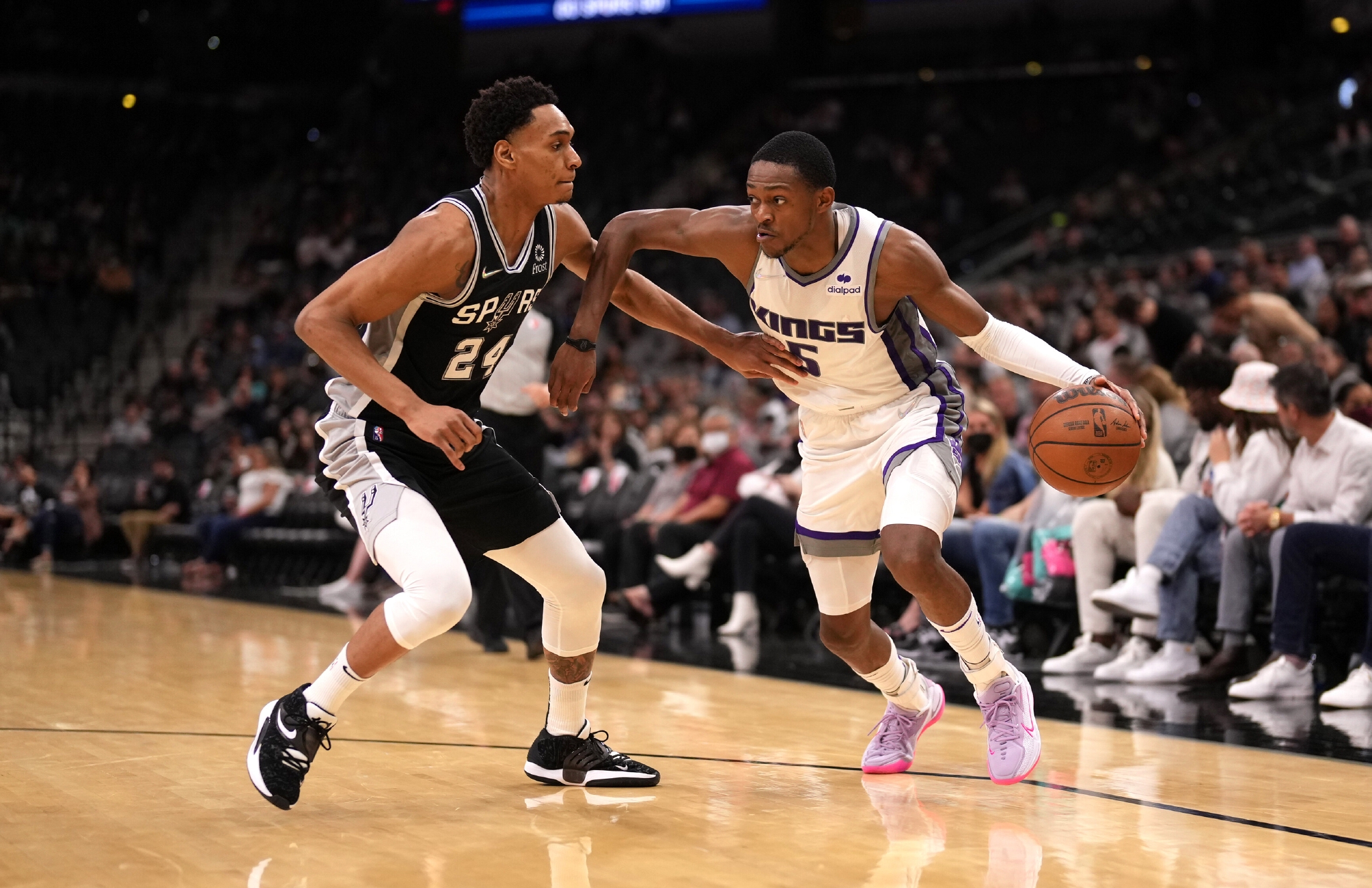 风云突变！萨克拉门托国王窗口期复出首秀，NBA总决赛版图或变，更衣室稳定，赛程密集仍需轮换的简单介绍-LCK押注平台